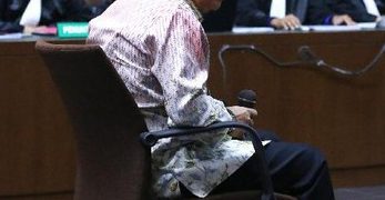 Dituntut KPK, Setnov Bakal di Penjara Hampir 20 tahun