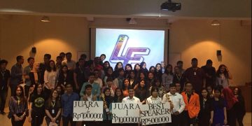 Lomba Debat Nasional Law Festival 2018, FH UHN Raih Juara I