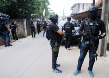 2 Orang Terduga Teroris di Tangkap Densus 88 di Sidoarjo