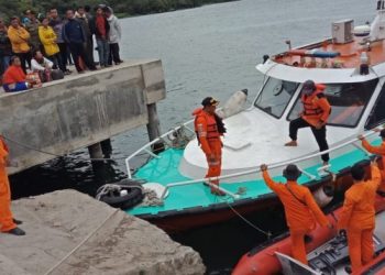 Pencarian Hari Kedua, Korban Tenggelamnya Kapal di Danau Toba Belum Ditemukan