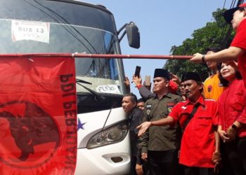 Menteri Koordinator Pembangunan Manusia dan Kebudayaan, Puan Maharani Melepas Rombongan Pemudik