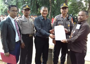 Pengadilan Serahkan Berita Acara Segel Aset Pailit PT BAJ