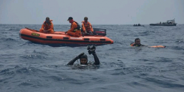 Akhirnya Tim Penyelam TNI AL Temukan Bangkai Pesawat Lion Air JT-610 di Dasar Laut Tanjung Karawang