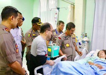 Pangdam I BB & Kapolda Sumut Datangi RS Adam Malik Medan