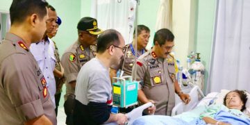 Pangdam I BB & Kapolda Sumut Datangi RS Adam Malik Medan
