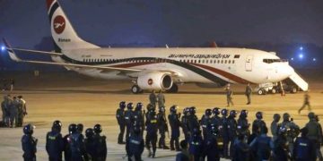 Pembajak Pesawat Bangladesh Airlines Ditembak Mati