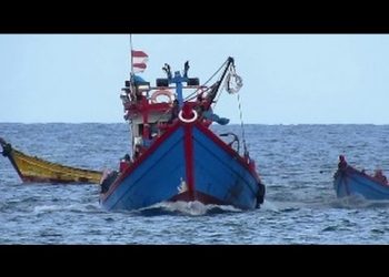 Perampok Ikan Kelas Dunia Ditangkap TNI Angkatan Laut