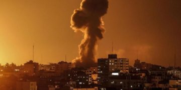 Israel Bombardir Gaza Usai Warga Palestina Lempar Bom