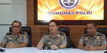 Sempat Membantah, Mabes Polri Benarkan Ada Wanita di Kamar Andi Arief
