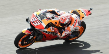 Marquez Tak Terkejar, Rossi Kejutkan MotoGP Argentina