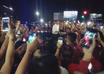 Komentar Jokowi Dicegat 9 Kali di Manado hingga Mobilnya Tak Bisa Jalan