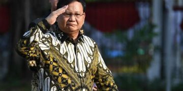 Istana Bergemuruh saat Jokowi Umumkan Prabowo sebagai Menhan