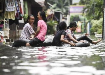 Hujan Deras dan Rasa Cemas Warga Jakarta