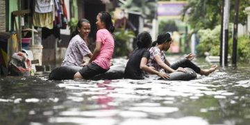 Hujan Deras dan Rasa Cemas Warga Jakarta