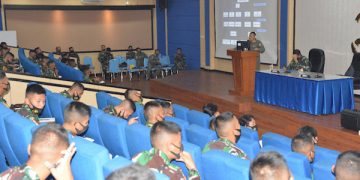 Jelang Wisuda Sarjana, Taruna AAL Terima Pembekalan Brevet Penerbang