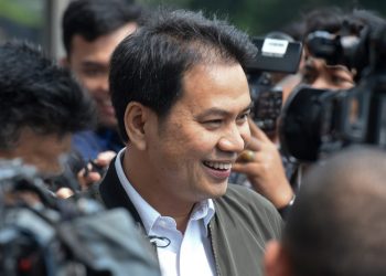 DPR minta pemerintah keluarkan Perppu Pilkada atur prokes COVID-19