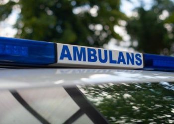 Polisi Amankan Ambulans Diduga Bawa Massa Perusuh Demo