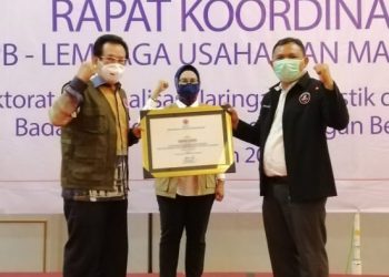 BNPB Beri Penghargaan Kepada Relawan Jokowi
