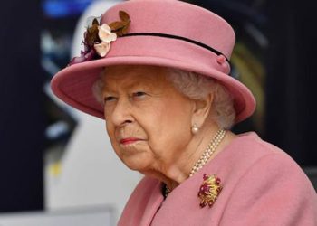 Ratu Elizabeth Buka Lowongan Asisten Rumah Tangga bergaji Rp367 Juta