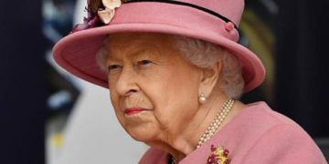 Ratu Elizabeth Buka Lowongan Asisten Rumah Tangga bergaji Rp367 Juta