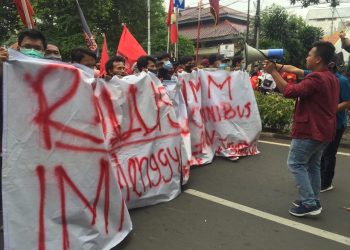 [FOTO] Sejumlah OKP Demo Tuntut Batalkan Omnibus Law Cipta Kerja