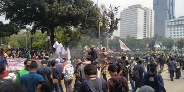 Mahasiswa Kembali Demo Tolak UU Cipta kerja di Hari Sumpah Pemuda