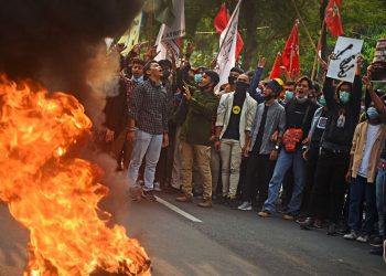 Penolakan UU Ciptaker: Panas di Daerah, Adem di Jakarta