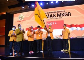 Adies Kadir Ditetapkan Jadi Ketua Umum MKGR pada Mubes IX