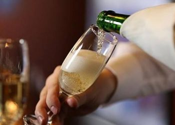 RUU Larangan Minuman Beralkohol: 2 Tahun atau Denda Bagi Peminum