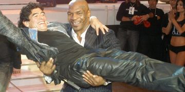Maradona Meninggal, Tyson Kenang Memori Juara Bersama