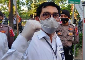 Debat Publik, Machfud Ajak Eri Lihat Sungai Penuh Sampah