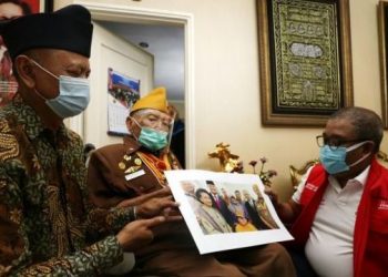 Kemensos Beri Bantuan ke Keluarga Pahlawan Nasional dan Perintis Kemerdekaan di Hari Pahlawan