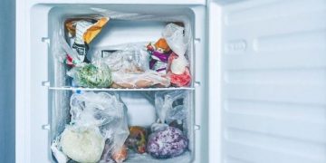 5 Tips Menjaga Suhu Kulkas agar Makanan Tak Cepat Busuk