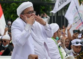 Rizieq Minta Jemaah Pulang Usai Beri Sambutan di Petamburan