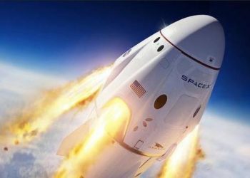 SpaceX Sukses Bawa 4 Astronot ke Stasiun Luar Angkasa