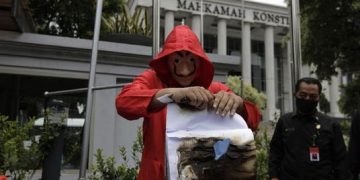 Sepakat Para Pakar Sebut UU Ciptaker Punya Cacat Serius