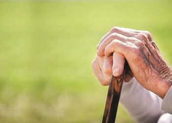 Lansia di Masa Pandemi, Dokter: Konsumsi Karbo Dalam Porsi Kecil