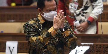 Mendagri Tito Minta Kepala Daerah Buat Aturan Soal Kerumunan