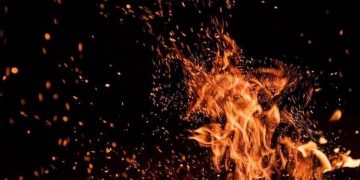 Demo Buruh Ricuh Berujung Pembakaran Pabrik Nikel di Konawe