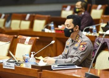 Listyo Sigit Prabowo Janji Selesaikan Kasus Besar di 100 Hari Pertama Menjabat
