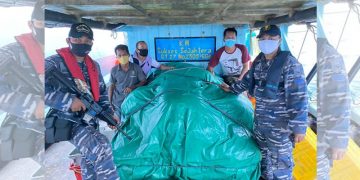 TNI AL Gagalkan Pengangkutan 18.000 Liter Solar Ilegal di Selat Singapura