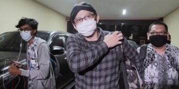 Usai Diperiksa Polisi, Abu Janda Sebut Ingin Temui Natalius Pigai