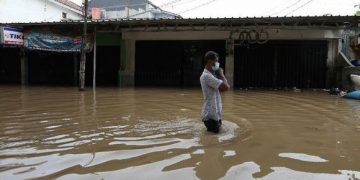 Hujan Lebat dan Tanggul Bekasi Jebol, Jati Asih Dilanda Banjir