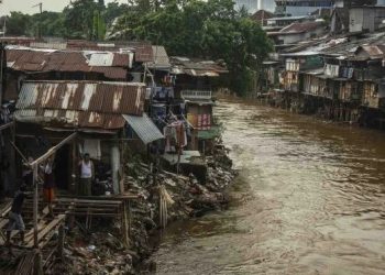 BPBD DKI Imbau Warga Bantaran Sungai Waspadai Banjir