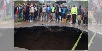 Jalan Penghubung Brebes-Tegal Ambles, Bupati Brebes: Perbaikan Butuh Lima Hari