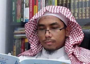 Ustadz Maaher Dimakamkan di Samping Syekh Ali Jaber
