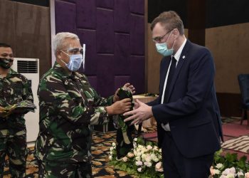 Tutup Seminar Virtual, Kababinkum TNI: Aspek HAM Bukan untuk Membatasi Aspek Strategi & Taktis pada Pelaksanaan Tugas Operasi