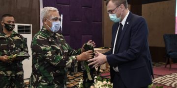 Tutup Seminar Virtual, Kababinkum TNI: Aspek HAM Bukan untuk Membatasi Aspek Strategi & Taktis pada Pelaksanaan Tugas Operasi