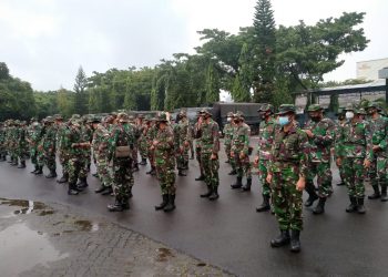 Marinir TNI AL Berangkat ke Karawang Bantu Korban Banjir