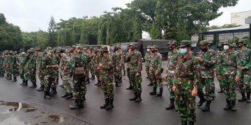 Marinir TNI AL Berangkat ke Karawang Bantu Korban Banjir